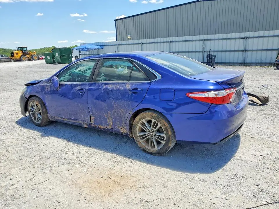 2016 TOYOTA CAMRY SE  