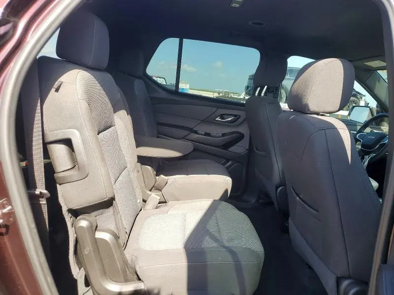 2023 CHEVROLET TRAVERSE LT  