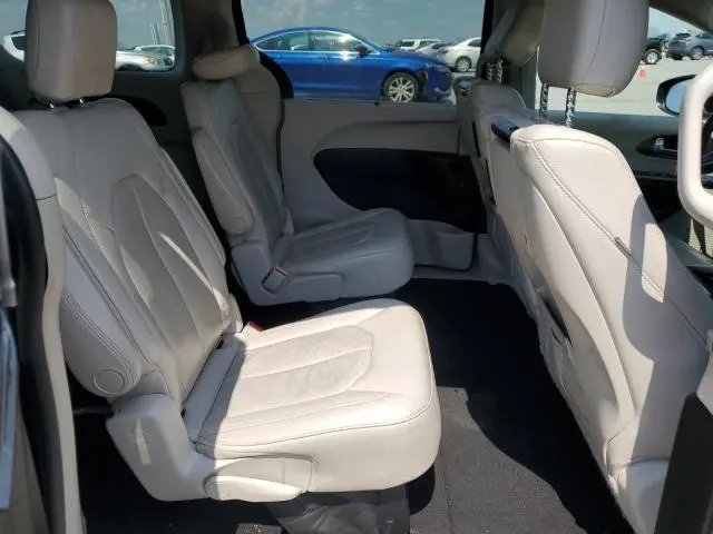 2017 CHRYSLER PACIFICA TOURING L PLUS  
