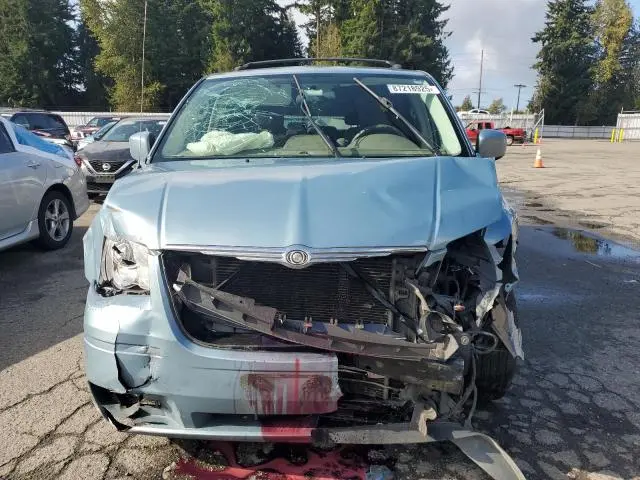 2010 CHRYSLER TOWN & COUNTRY TOURING  