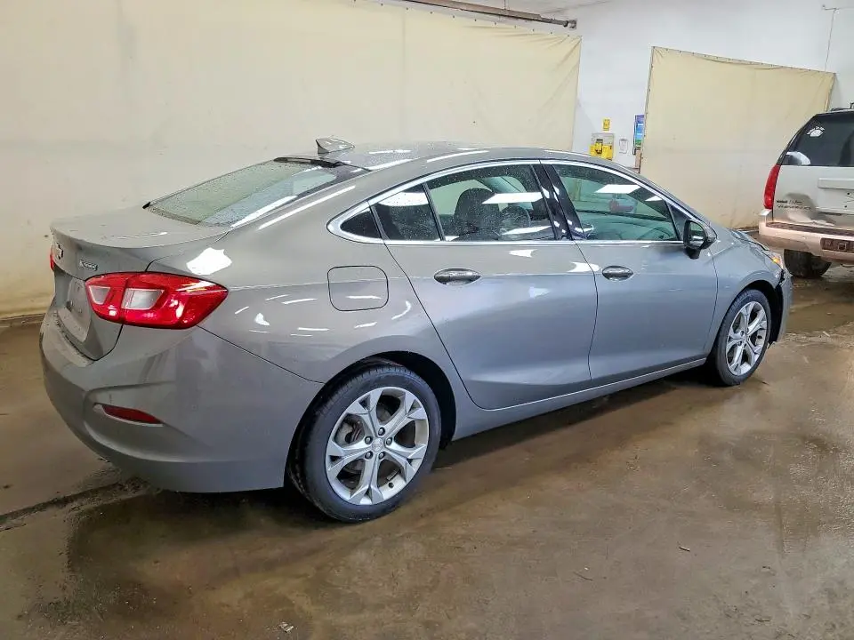 2017 CHEVROLET CRUZE PREMIER  