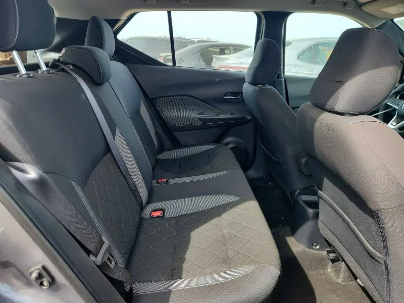 2019 NISSAN KICKS SV  