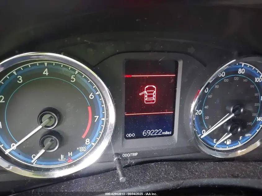 2019 TOYOTA COROLLA LE