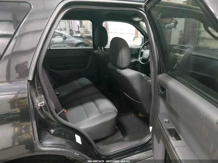 2011 FORD ESCAPE XLT