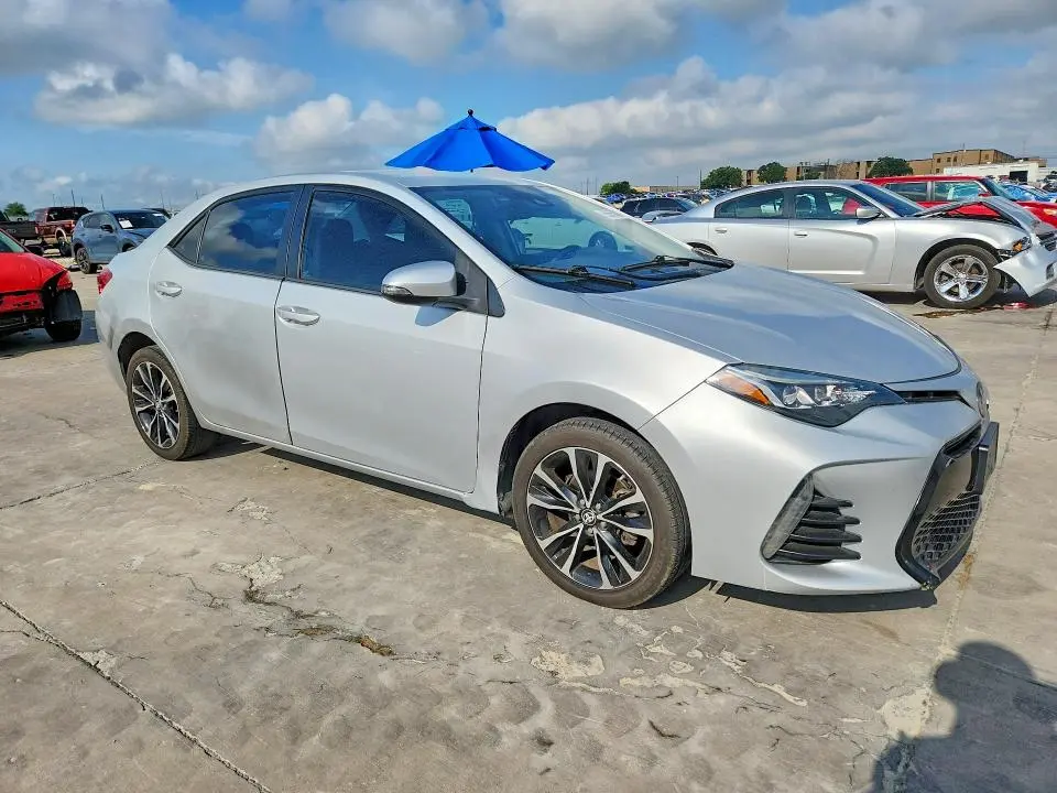 2019 TOYOTA COROLLA SE  