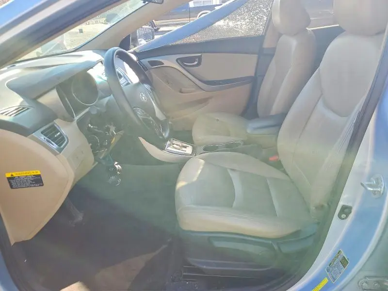 2011 HYUNDAI ELENTRA   