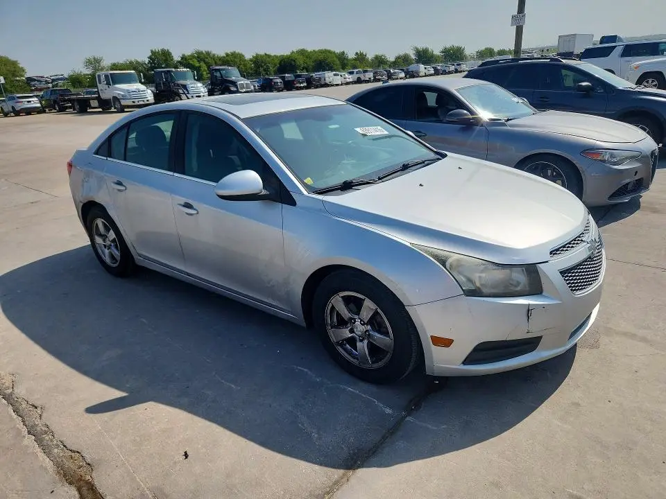 2013 CHEVROLET CRUZE LT  