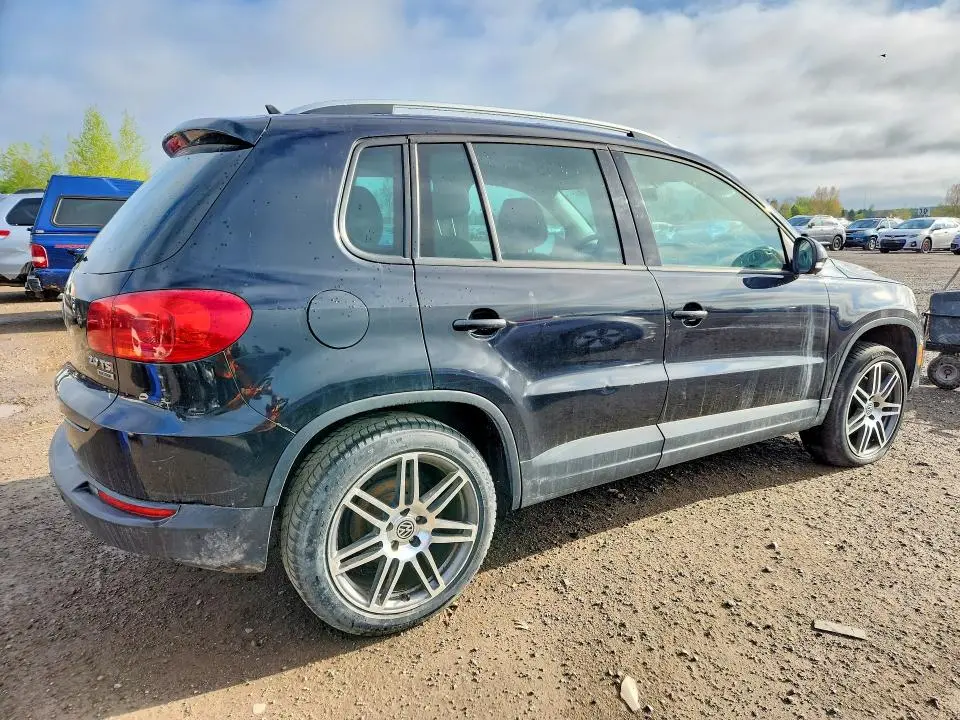 2015 VOLKSWAGEN TIGUAN S  