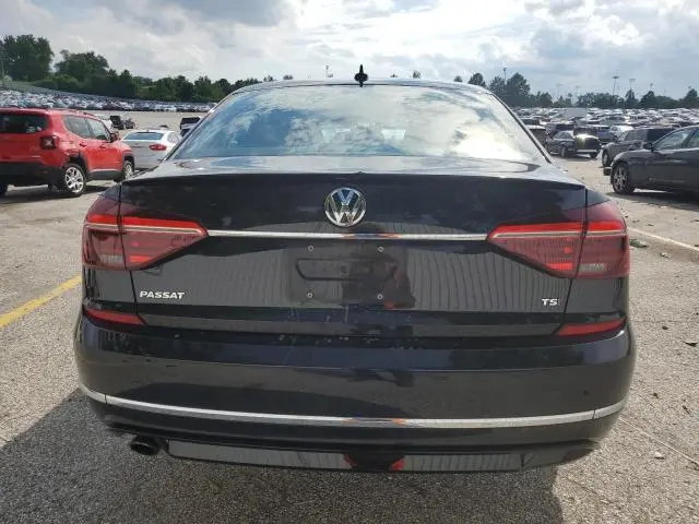 2017 VOLKSWAGEN PASSAT R-LINE  