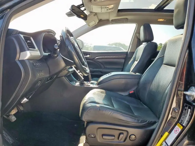 2016 TOYOTA HIGHLANDER LIMITED  