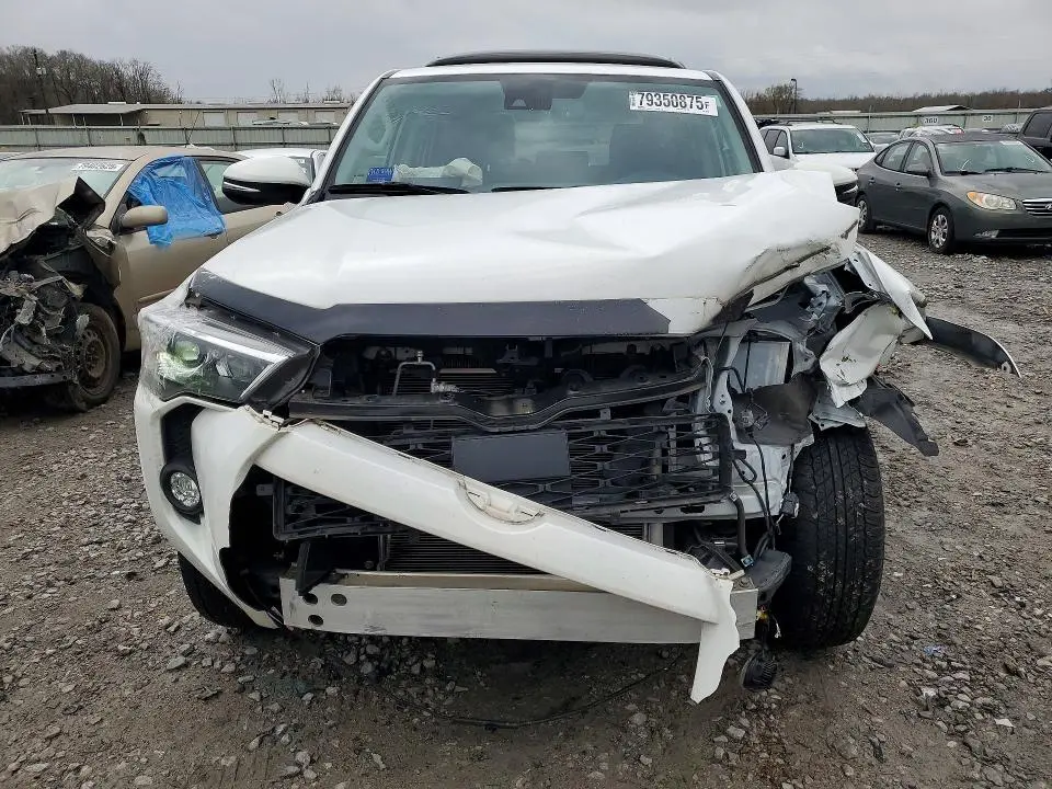 2024 TOYOTA 4RUNNER SR5 PREMIUM  