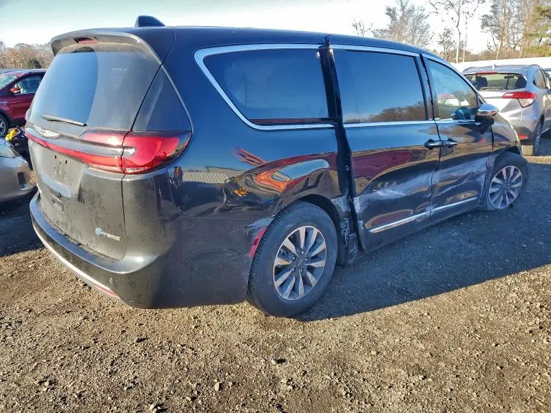 2023 CHRYSLER PACIFICA HYBRID LIMITED  
