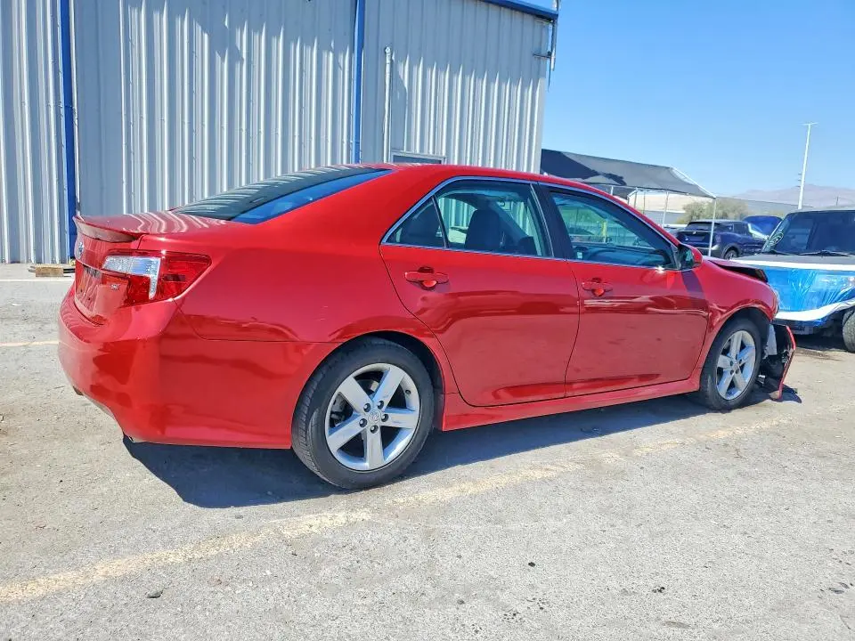2012 TOYOTA CAMRY SE  