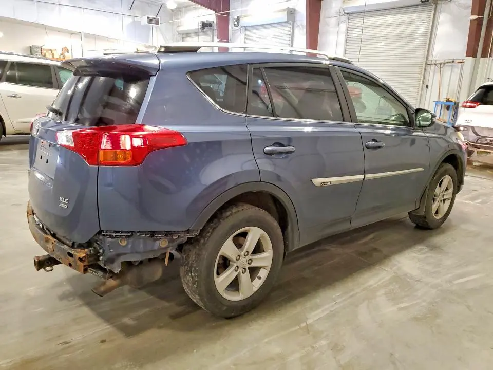 2014 TOYOTA RAV4 XLE  