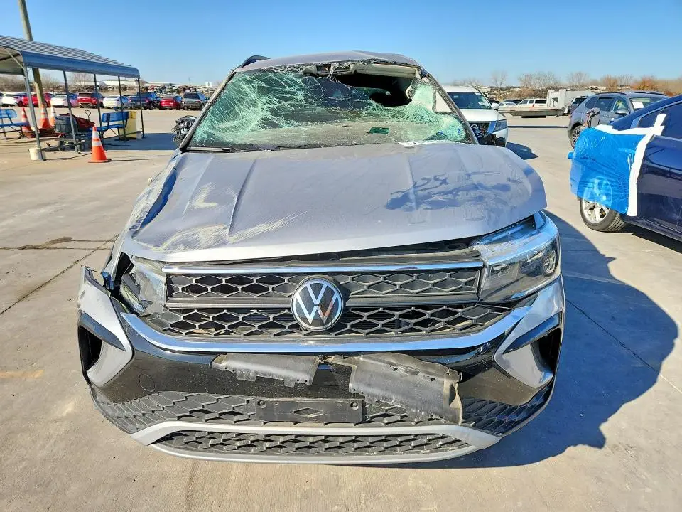 2024 VOLKSWAGEN TAOS S  