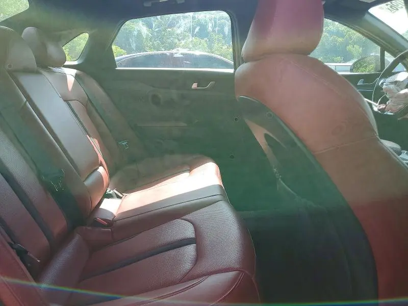 2022 KIA K5 GT LINE  