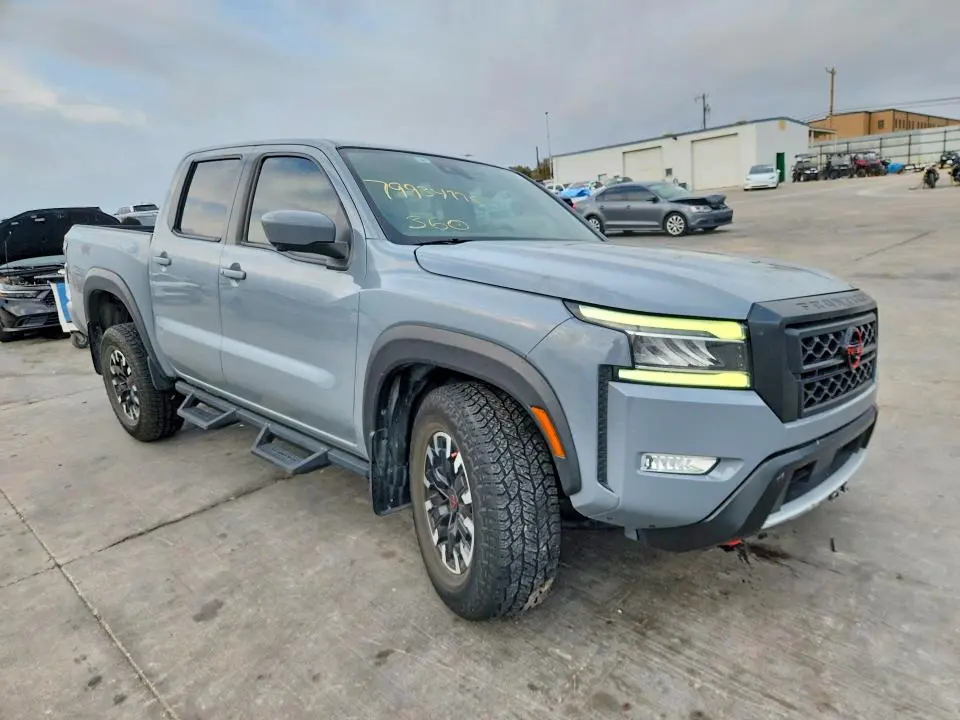 2023 NISSAN FRONTIER PRO-4X  
