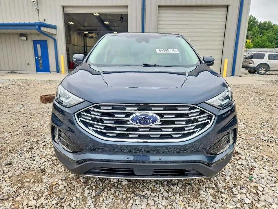 2022 FORD EDGE TITANIUM  
