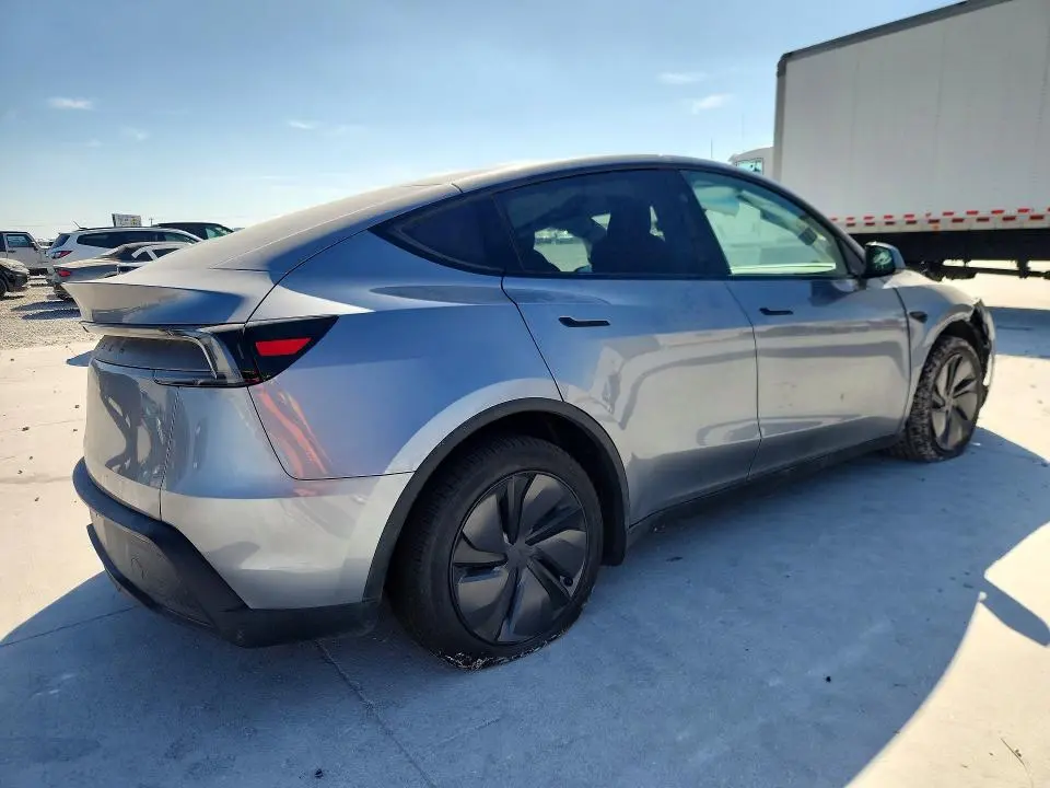 2026 TESLA MODEL Y   