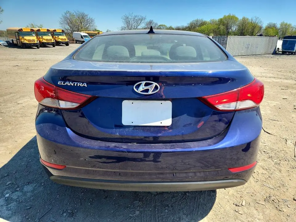 2014 HYUNDAI ELANTRA SE  