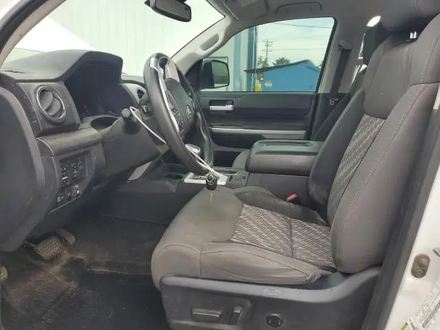 2018 TOYOTA TUNDRA CREWMAX SR5  