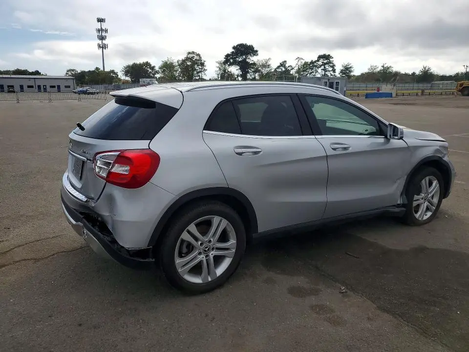 2018 MERCEDES-BENZ GLA 250 4MATIC  