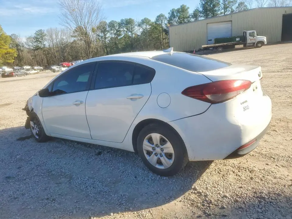 2017 KIA FORTE LX  
