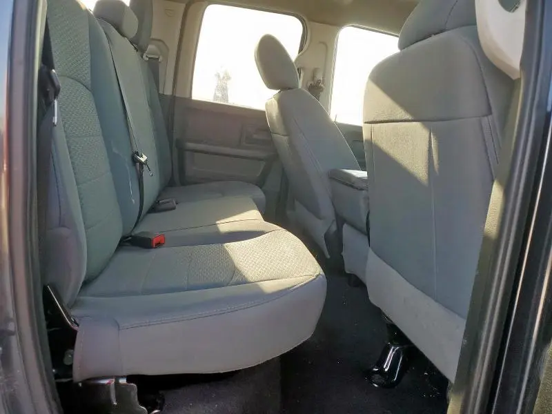 2018 RAM 1500 ST