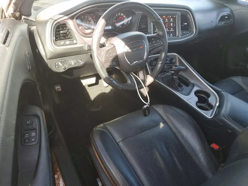 2022 DODGE CHALLENGER SXT  