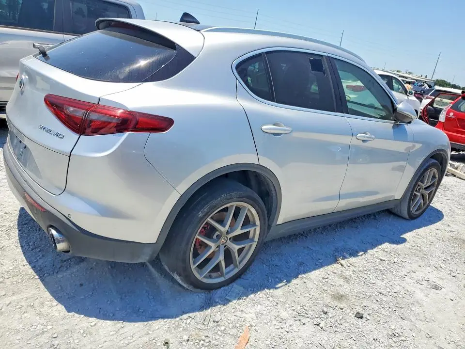 2018 ALFA ROMEO STELVIO   