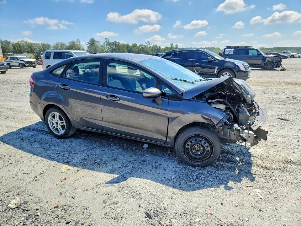 2019 FORD FIESTA SE  