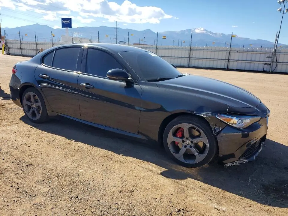 2017 ALFA ROMEO GIULIA Q4  