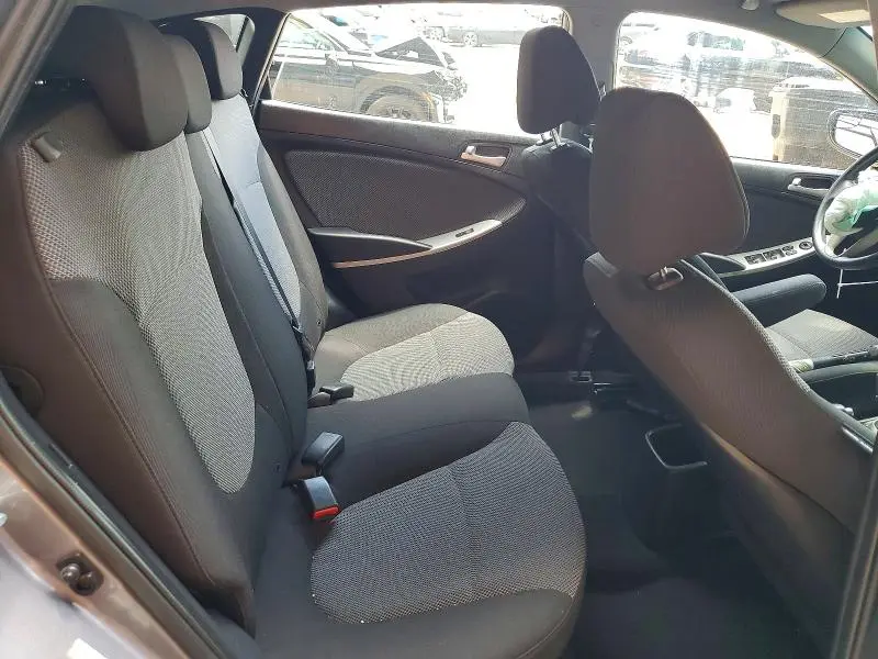 2014 HYUNDAI ACCENT GS  