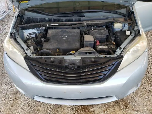 2015 TOYOTA SIENNA   
