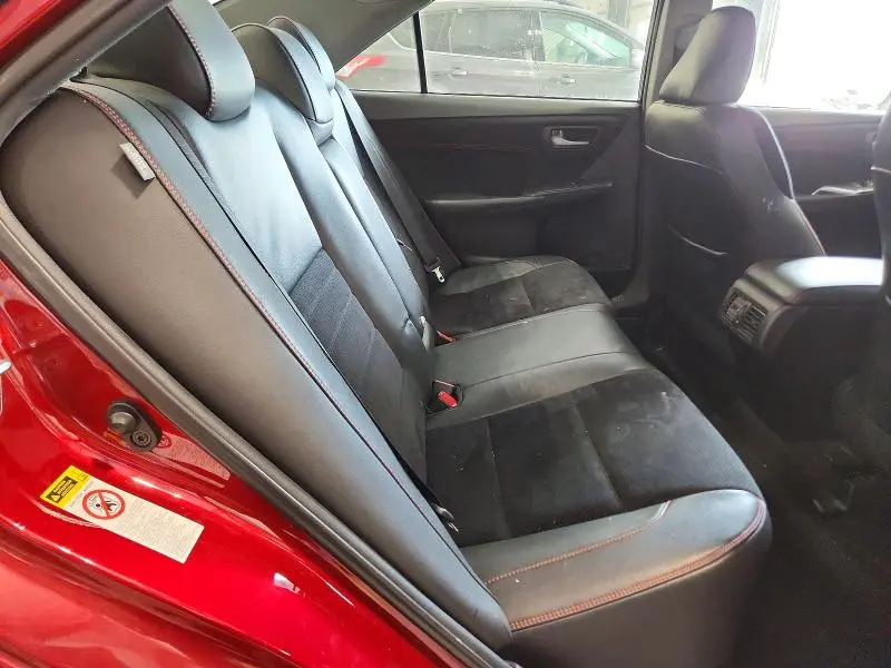 2015 TOYOTA CAMRY LE  