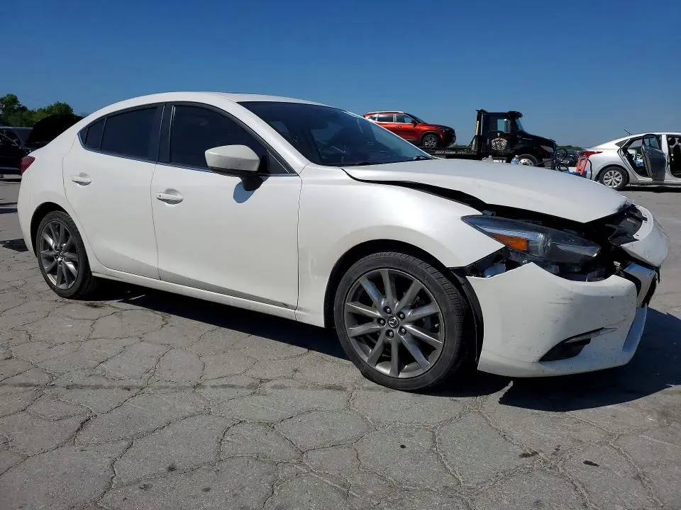 2018 MAZDA 3 GRAND TOURING  