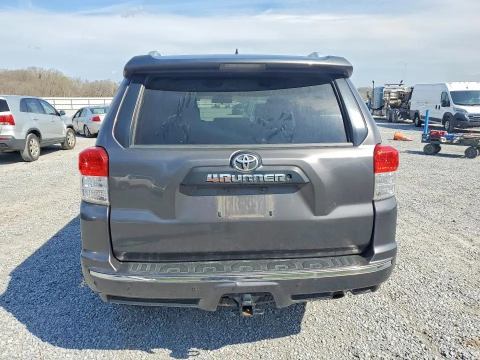 2012 TOYOTA 4RUNNER SR5  