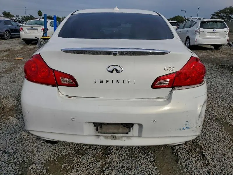 2010 INFINITI G37 BASE  