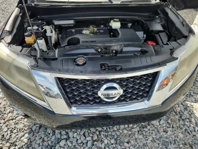2016 NISSAN PATHFINDER S  