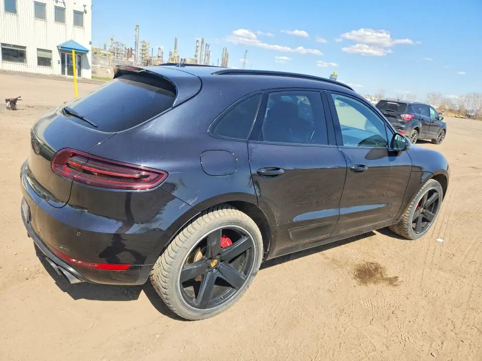 2018 PORSCHE MACAN GTS  
