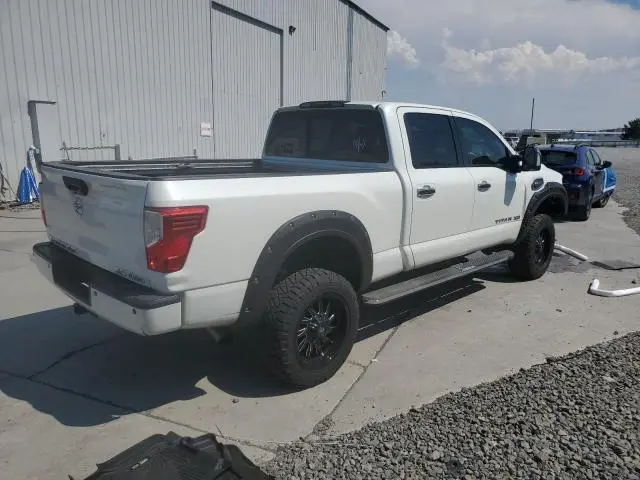 2016 NISSAN TITAN XD SL  