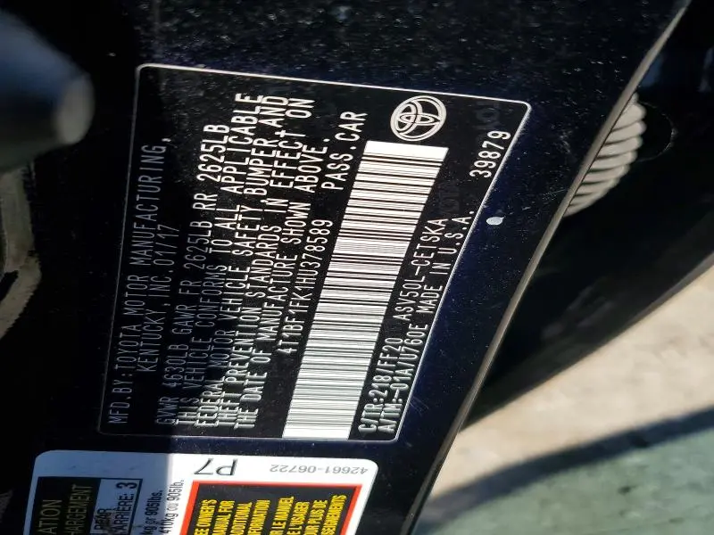 2017 TOYOTA CAMRY SE  