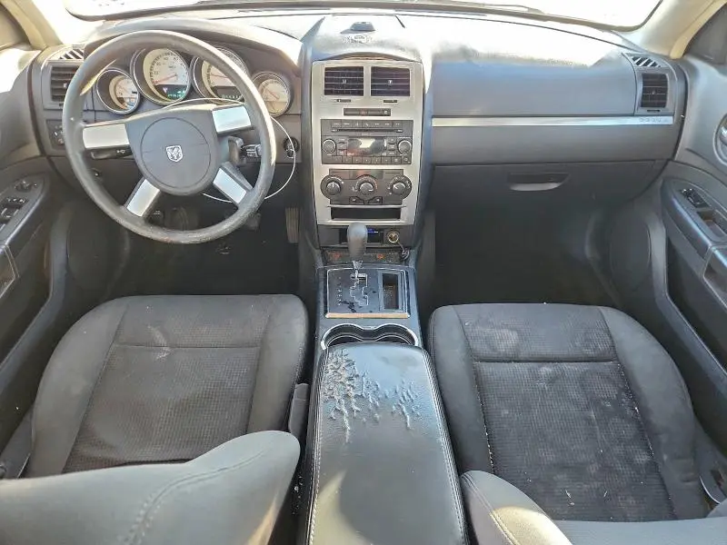 2010 DODGE CHARGER SXT  