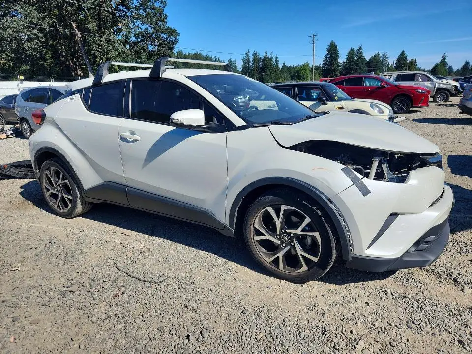 2018 TOYOTA C-HR XLE PREMIUM  