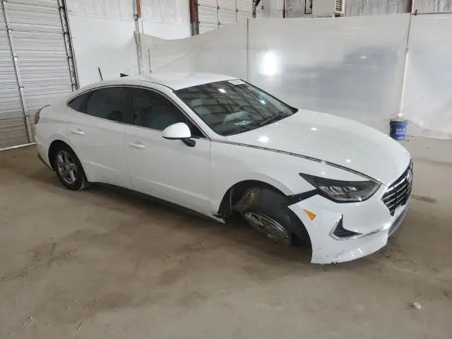 2021 HYUNDAI SONATA SE  