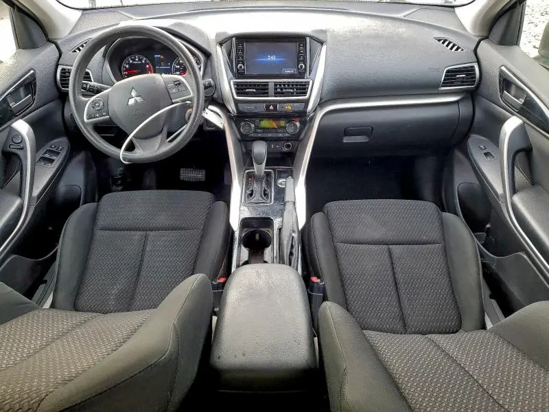 2019 MITSUBISHI ECLIPSE CROSS ES  