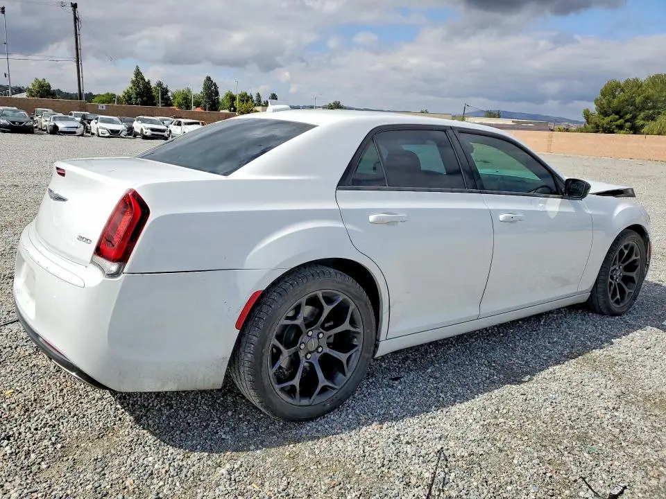 2019 CHRYSLER 300 TOURING  
