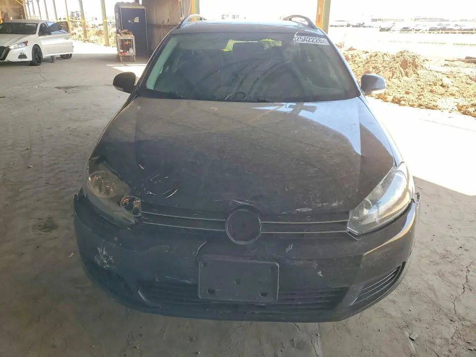 2010 VOLKSWAGEN JETTA   