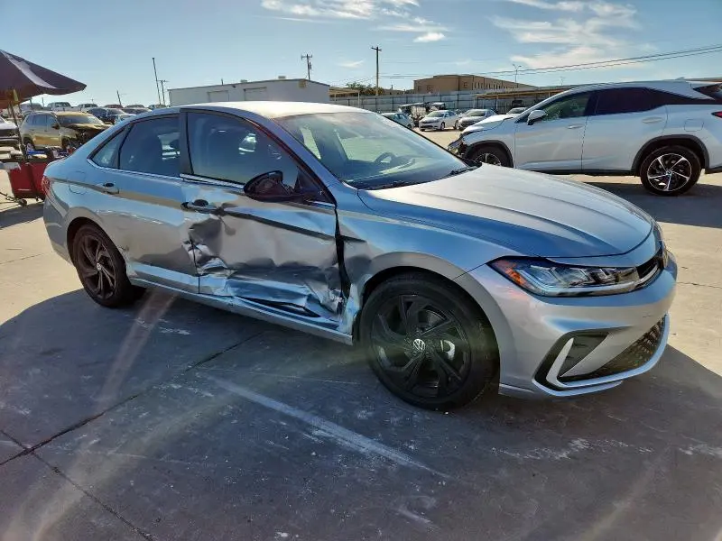 2025 VOLKSWAGEN JETTA SE  