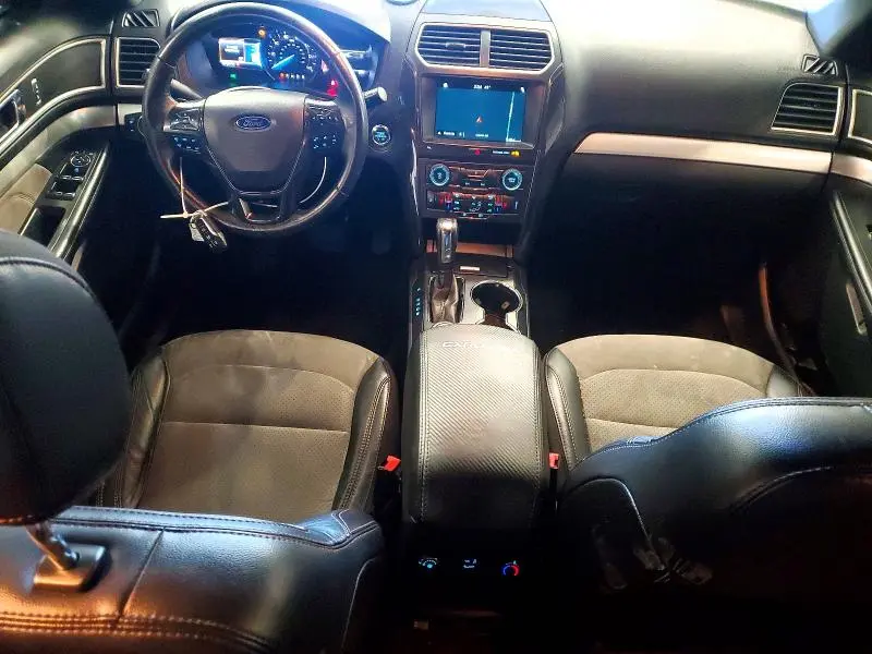 2017 FORD EXPLORER XLT  